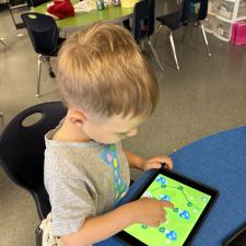 Math center in K/1 - using IPads to learn number sequencing